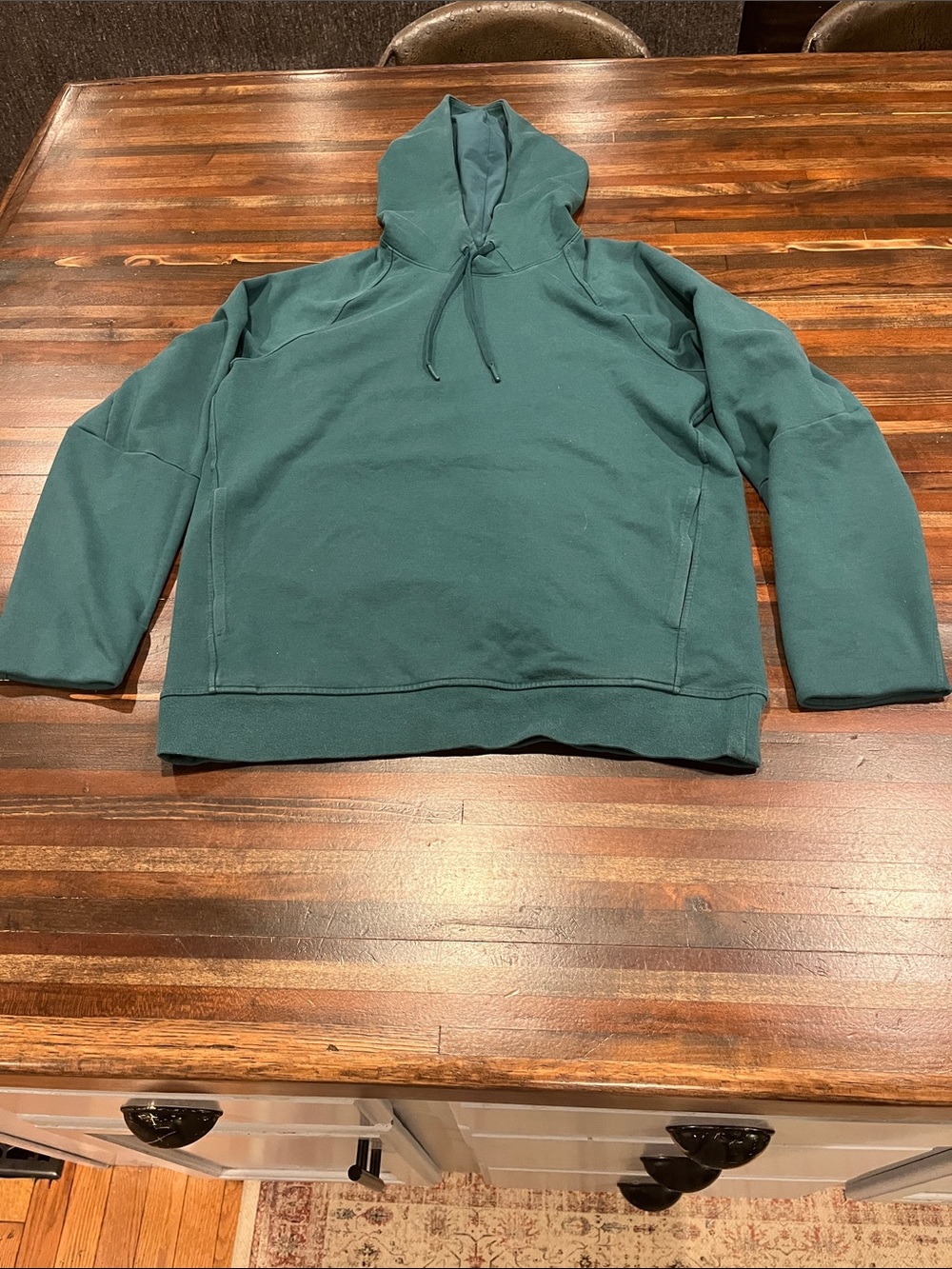 Men’s Lululemon hoodie medium